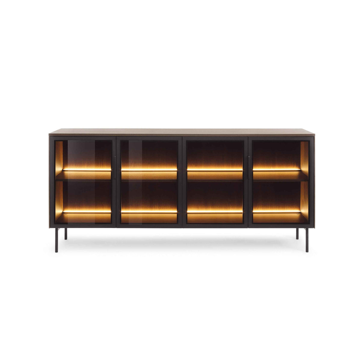 Komoda Lummer 181x83 z drzwiami w stylu eleganckim – widok z przodu