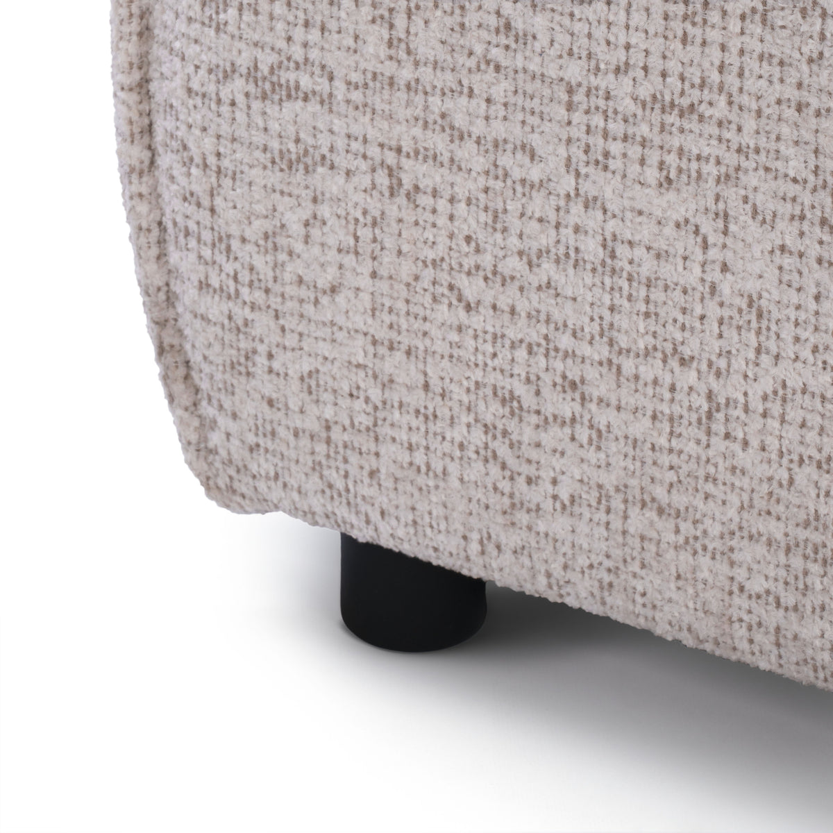 Pufa Brick 94x40 cm w stylu nowoczesnym – zbliżenie na detale i fakturę