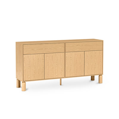 Komoda Fjord 4-drzwiowa 180x92 w stylu skandynawskim – widok pod kątem | Pillovely