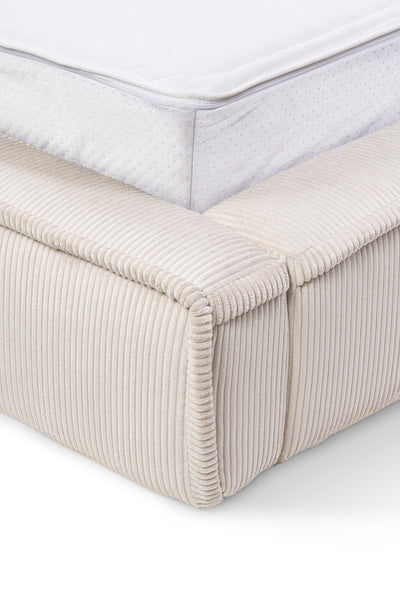 Gryby Upholstered Ottoman Bed with Storage, Classic Style – close-up of details and texture
