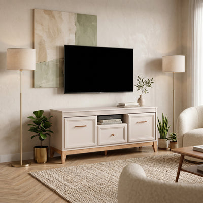 Meuble TV Serena 136x62 à façades fraisées, de style modern classic - dans un aménagement intérieur