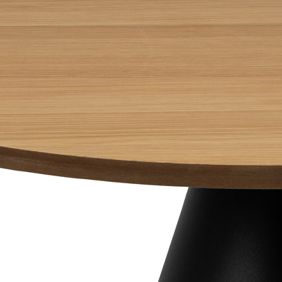 Okrągły stolik kawowy Talin o średnicy 65 cm w stylu soft loft – zbliżenie na detale i fakturę