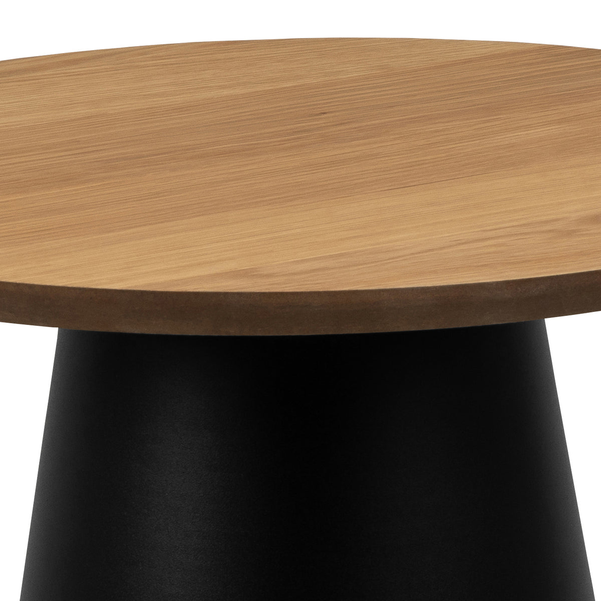 Okrągły stolik kawowy Talin o średnicy 45 cm w stylu soft loft – zbliżenie na detale i fakturę