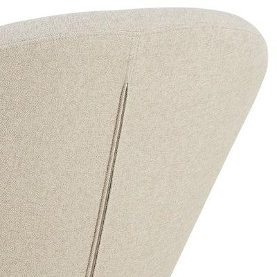 Otulo Armchair with Contoured Backrest, Modern Style – close-up of details and texture