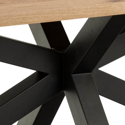 Stół Oryss Oak do jadalni 220x76 w stylu industrialnym – zbliżenie na detale i fakturę